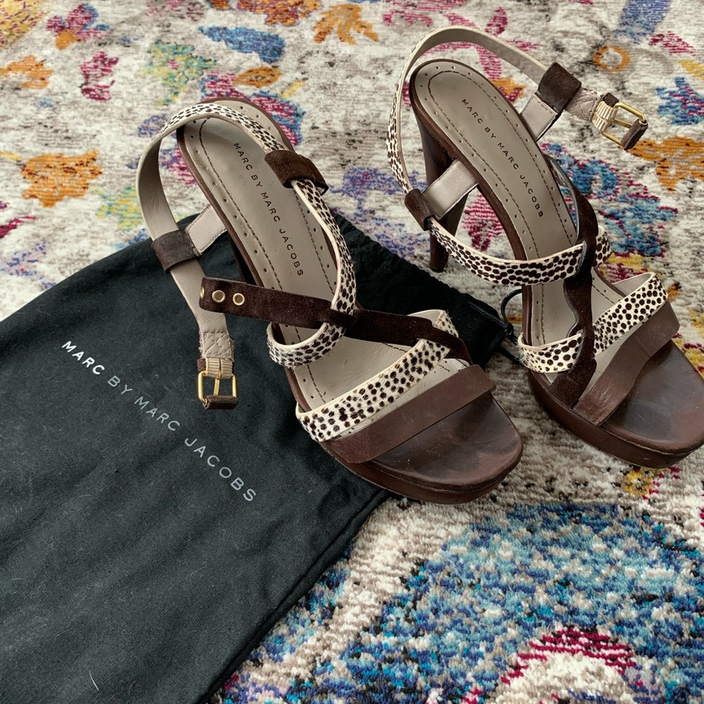 Marc by Marc Jacobs strappy platform heels 🐴